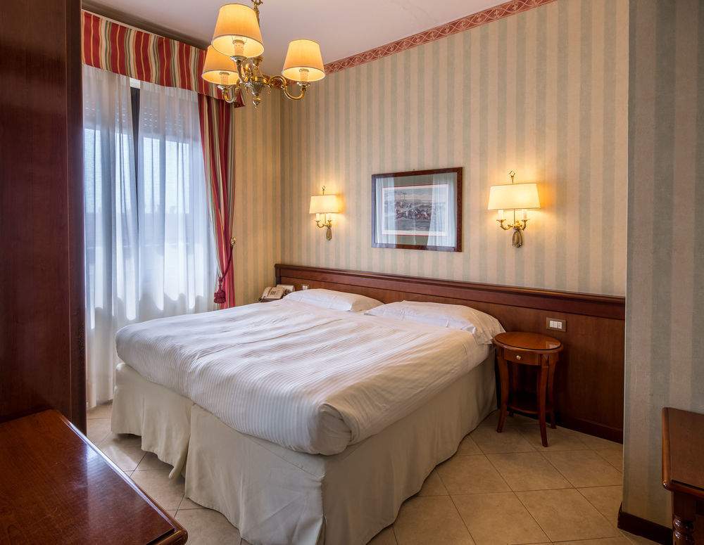 Unaway Hotel & Residence Linea Uno Milano Eksteriør billede